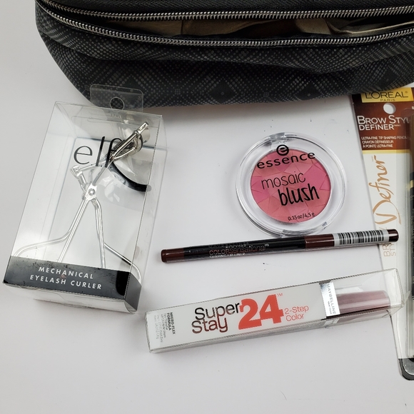 New 7 pc Makeup Bundle - Picture 2 of 3